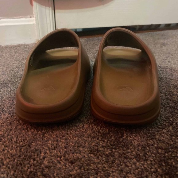 Yeezy Slides main image 3